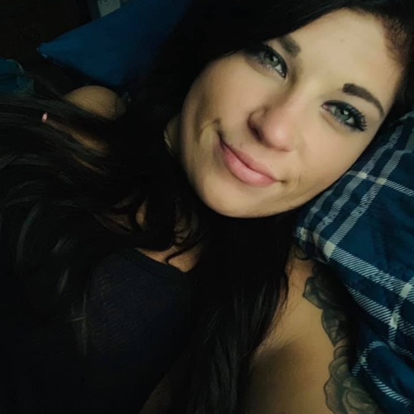 Meet your Posher, Haliey - Picture 1 of 1